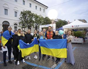 15 ucraini-con-sindaco